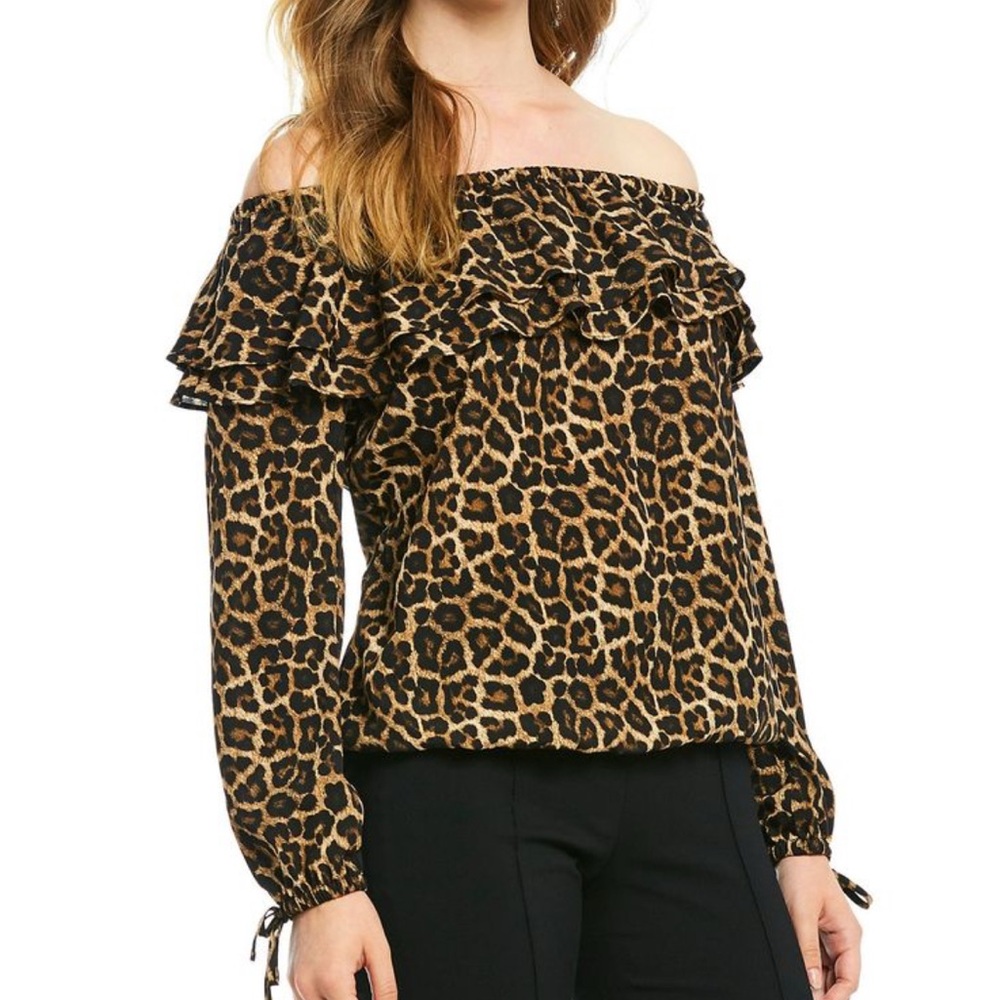 Leopard Print Off-Shoulder Top
